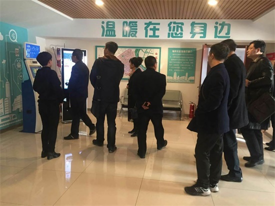 白塔区政协主席视察工作.jpg 白塔区政协主席视察工作.jpg